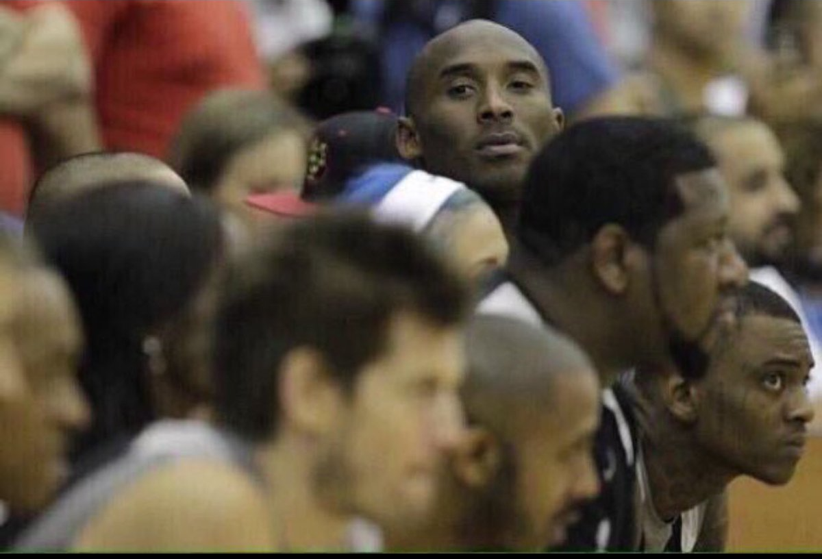 Plantilla de meme Kobe Bryant glare