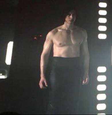 Plantilla de meme Kylo Ren Shirtless