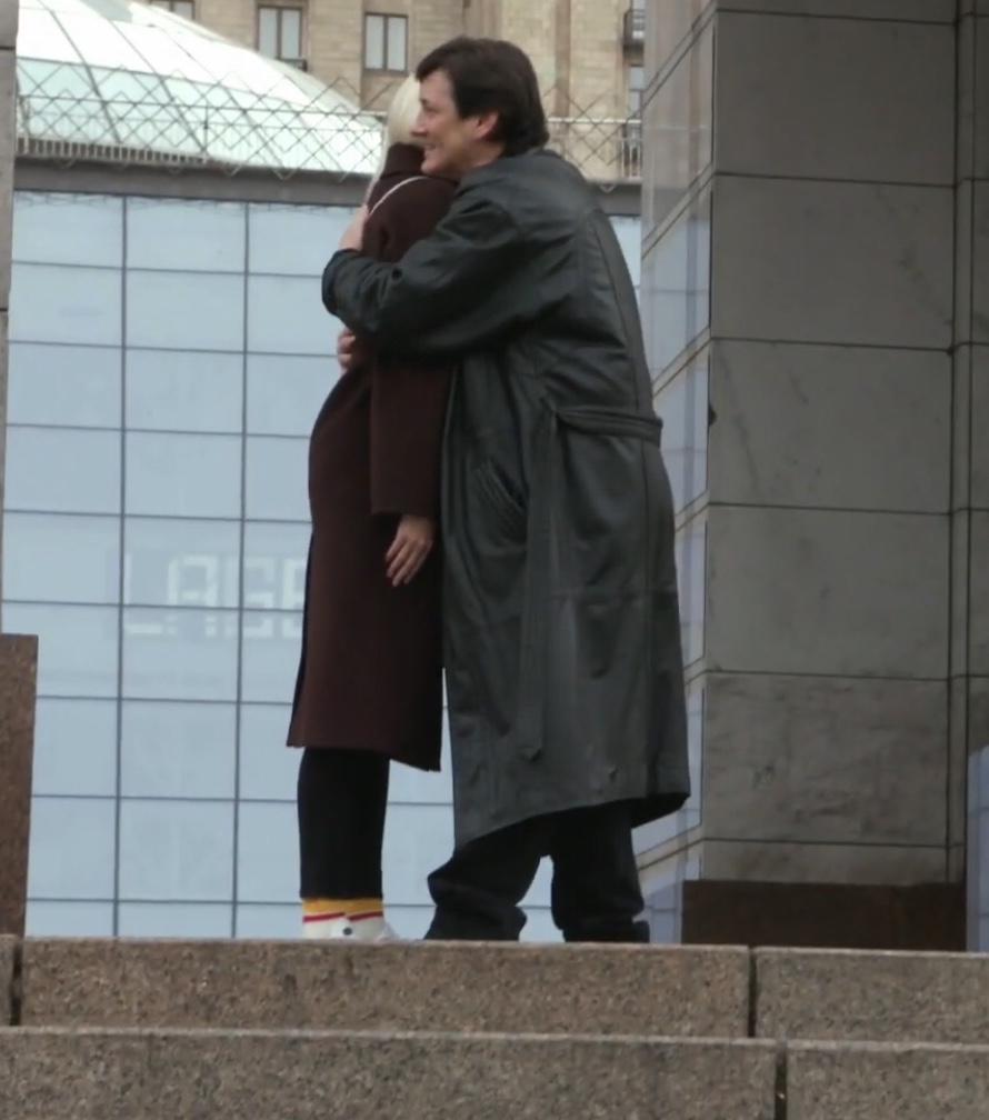 Template meme Lana and David Awkward Hug