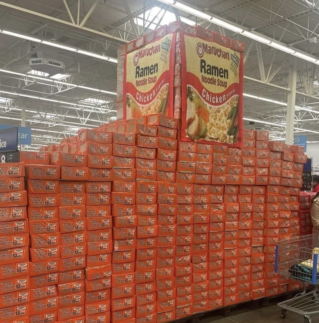 Template meme Lots of Ramen Noodles