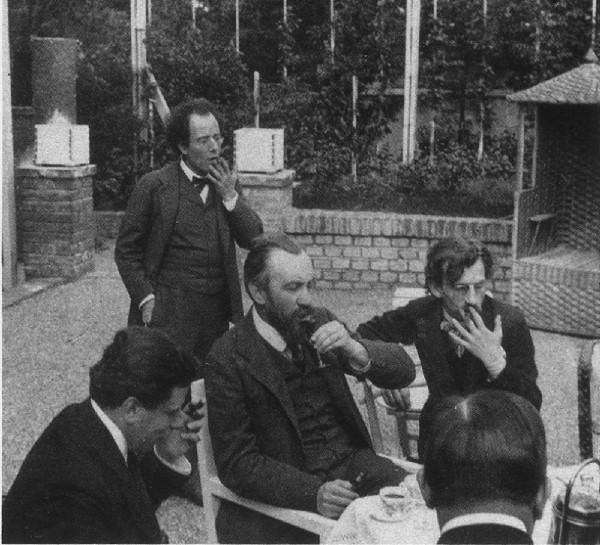 Template meme Mahler in the garden of Carl Moll