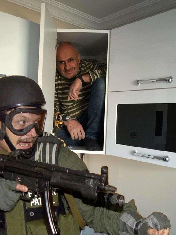 Template meme Man hiding in cubboard from SWAT template