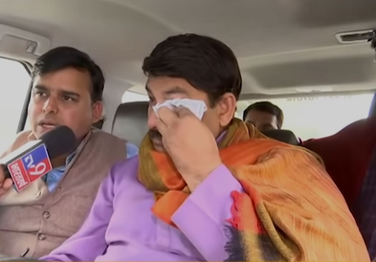 Plantilla de meme Manoj tiwari crying meme template