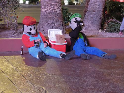 Template meme mario and luigi drunk