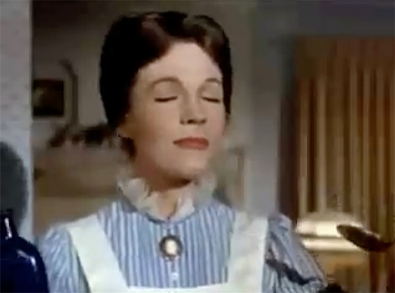 Plantilla de meme Mary Poppins - Spoonful of Vodka Helps the Valium Go Down