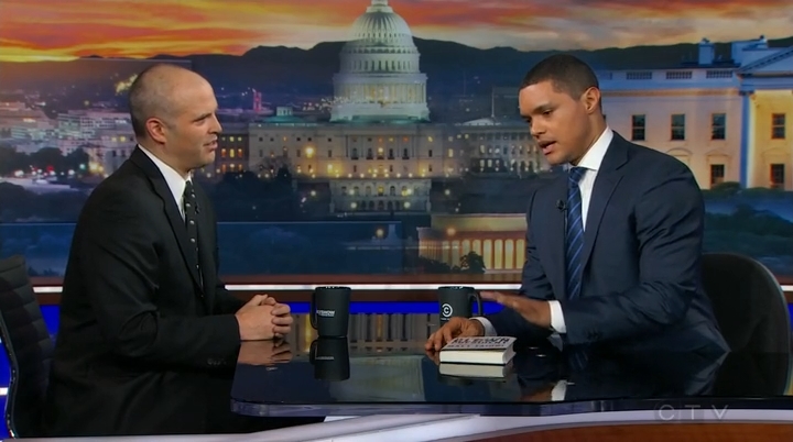 Plantilla de meme Matt Taibbi Trevor Noah Daily Show