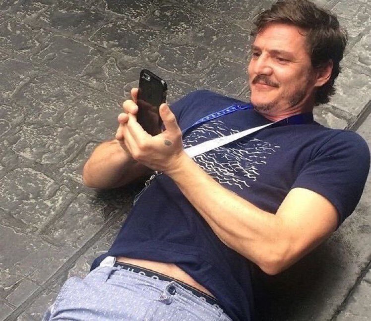 me rereading my text meme template