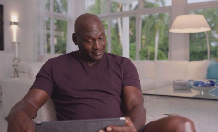 Plantilla de meme Michael Jordan looking