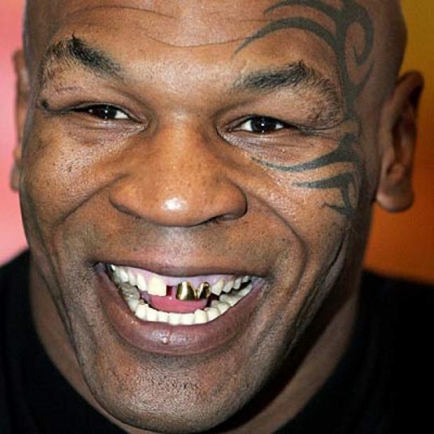 Plantilla de meme Mike Tyson laff