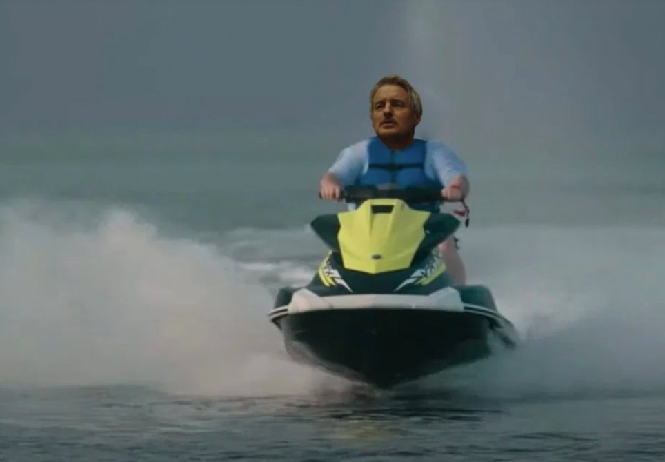 Plantilla de meme Mobius Riding Jetski