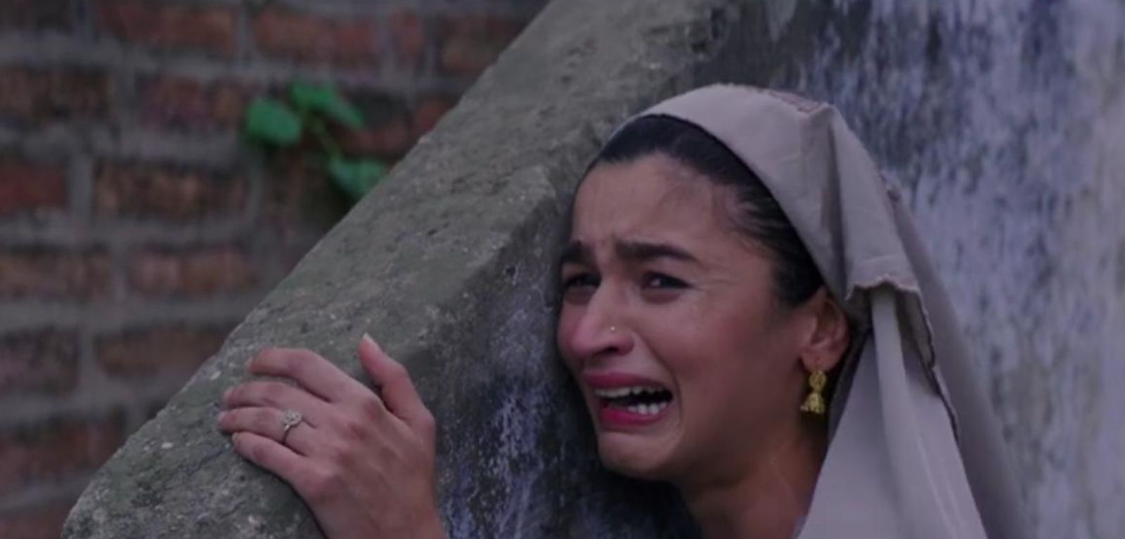 Mujhe Ghar Jaana Hai ( I want to go home.) meme template