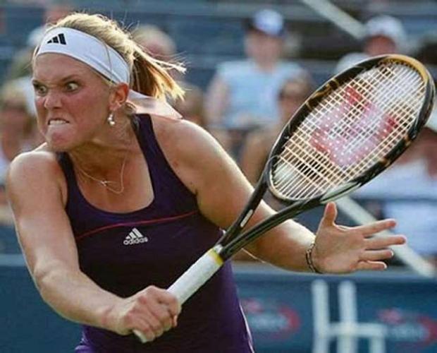 Plantilla de meme murderous tennis player