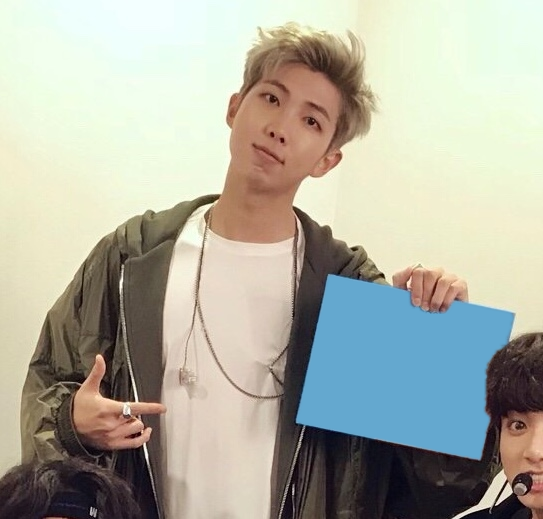 Plantilla de meme Namjoon Blank Paper