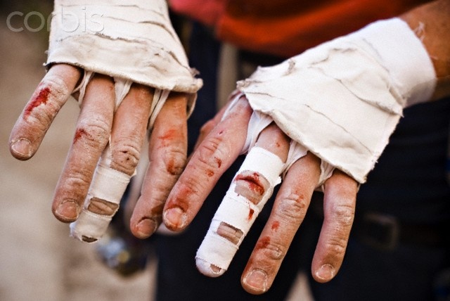 Template meme Nathan Drake's Fingers In Real Life