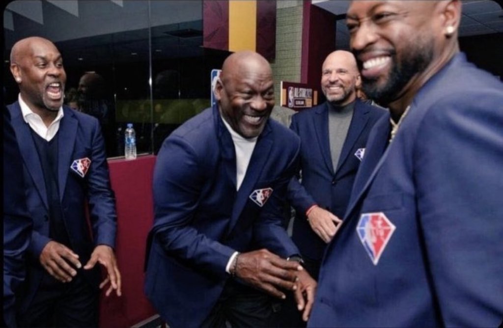 Plantilla de meme NBA Laughing meme
