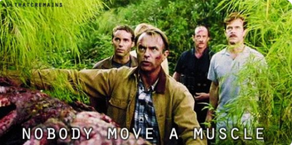Plantilla de meme Nobody move a muscle