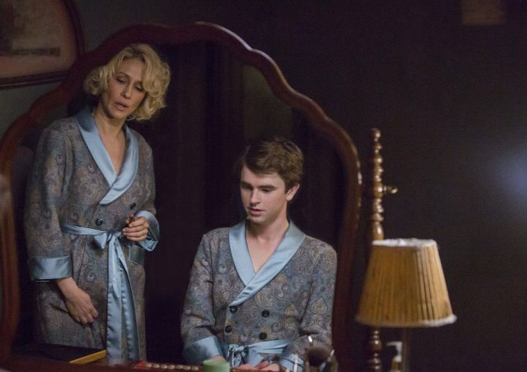 Plantilla de meme NORMA/NORMAN BATES