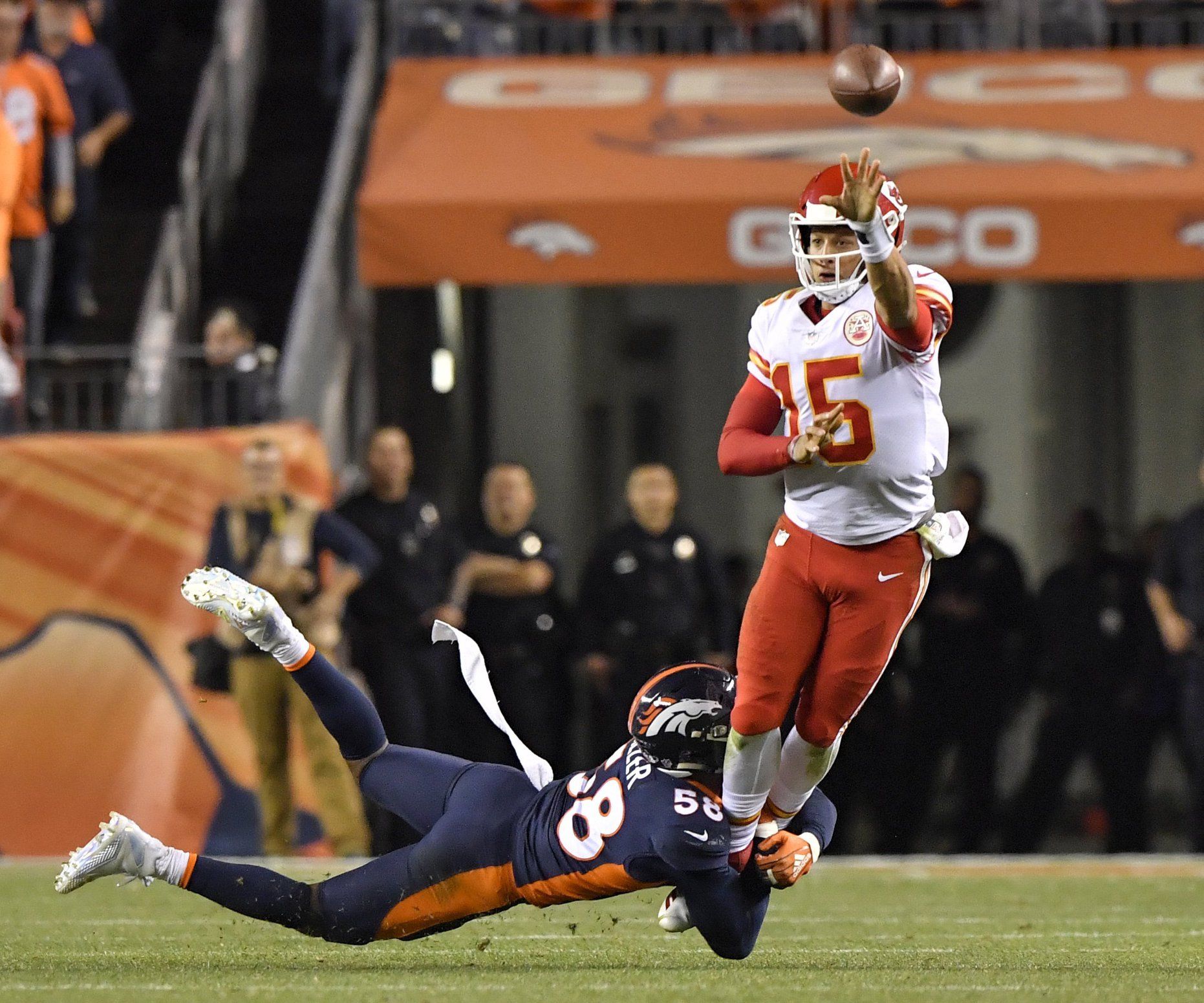 Template meme Patrick Mahomes
