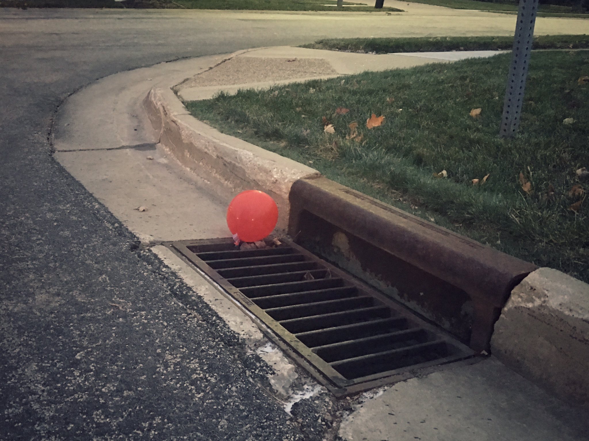 Plantilla de meme Pennywise It Balloon
