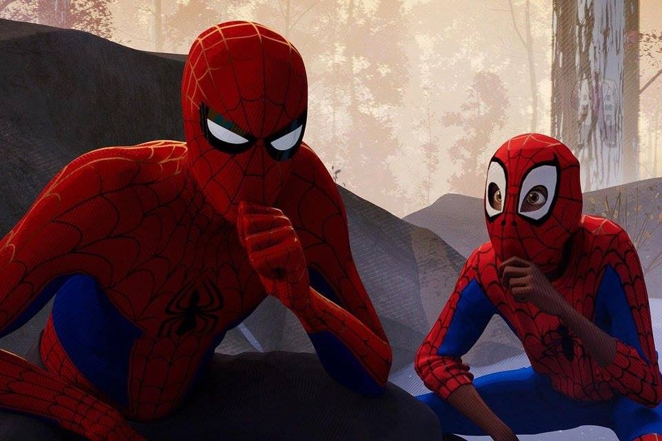 Plantilla de meme Peter Parker vs Miles Morales