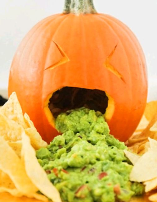 Template meme Pumpkin with guacamole vomit