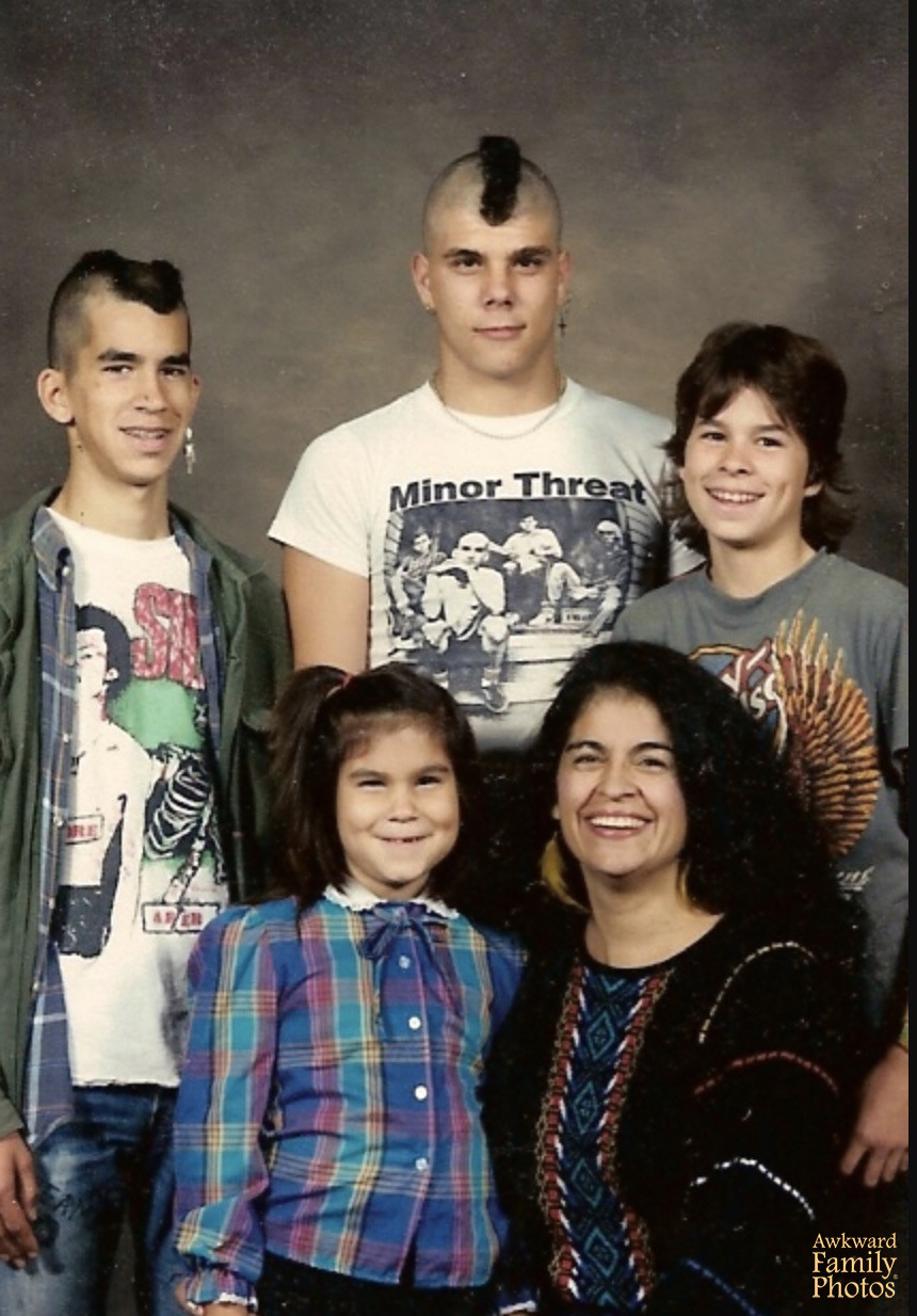 Plantilla de meme Punk Rock Sears Family Portrait