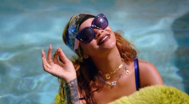 Template meme RIHANNA BITCH BETTER HAVE MY MONEY