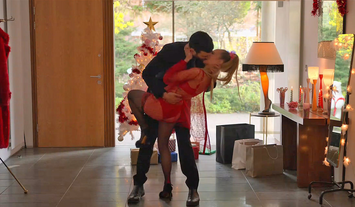 Template meme Roy Kent Sexy Christmas