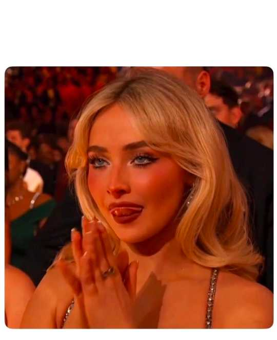 Plantilla de meme Sabrina Carpenter at the Grammy's
