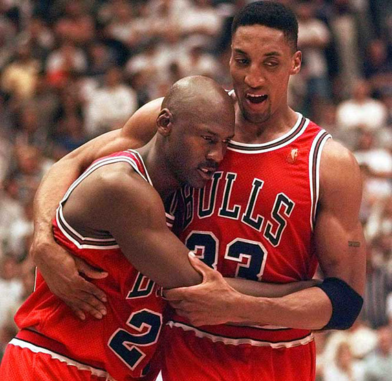 Plantilla de meme Scottie Pippen and Michael Jordan