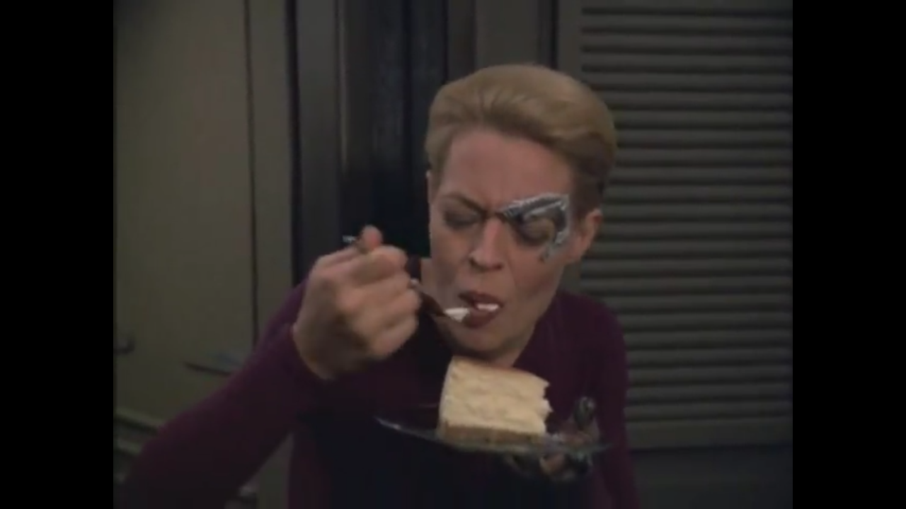 Template meme Seven Of Nine Eating Cheesecake