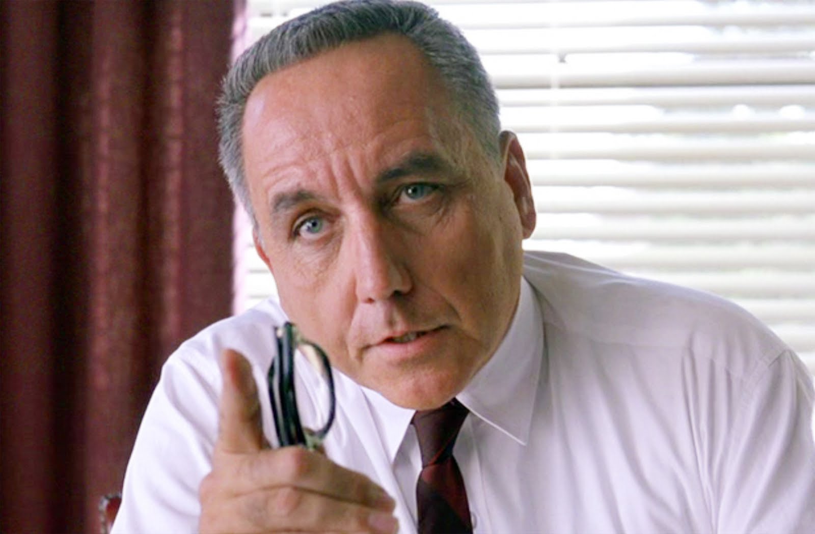Plantilla de meme Shawshank Warden On Culture