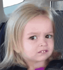 Plantilla de meme Side Eyeing Chloe GIFs | Tenor