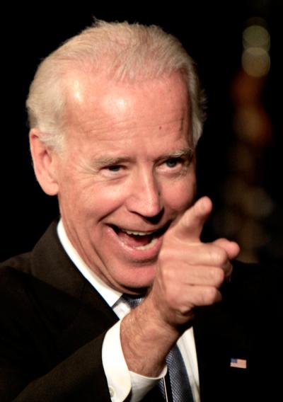 Plantilla de meme Smilin Biden