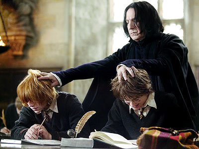Plantilla de meme Snape separating harry and ron