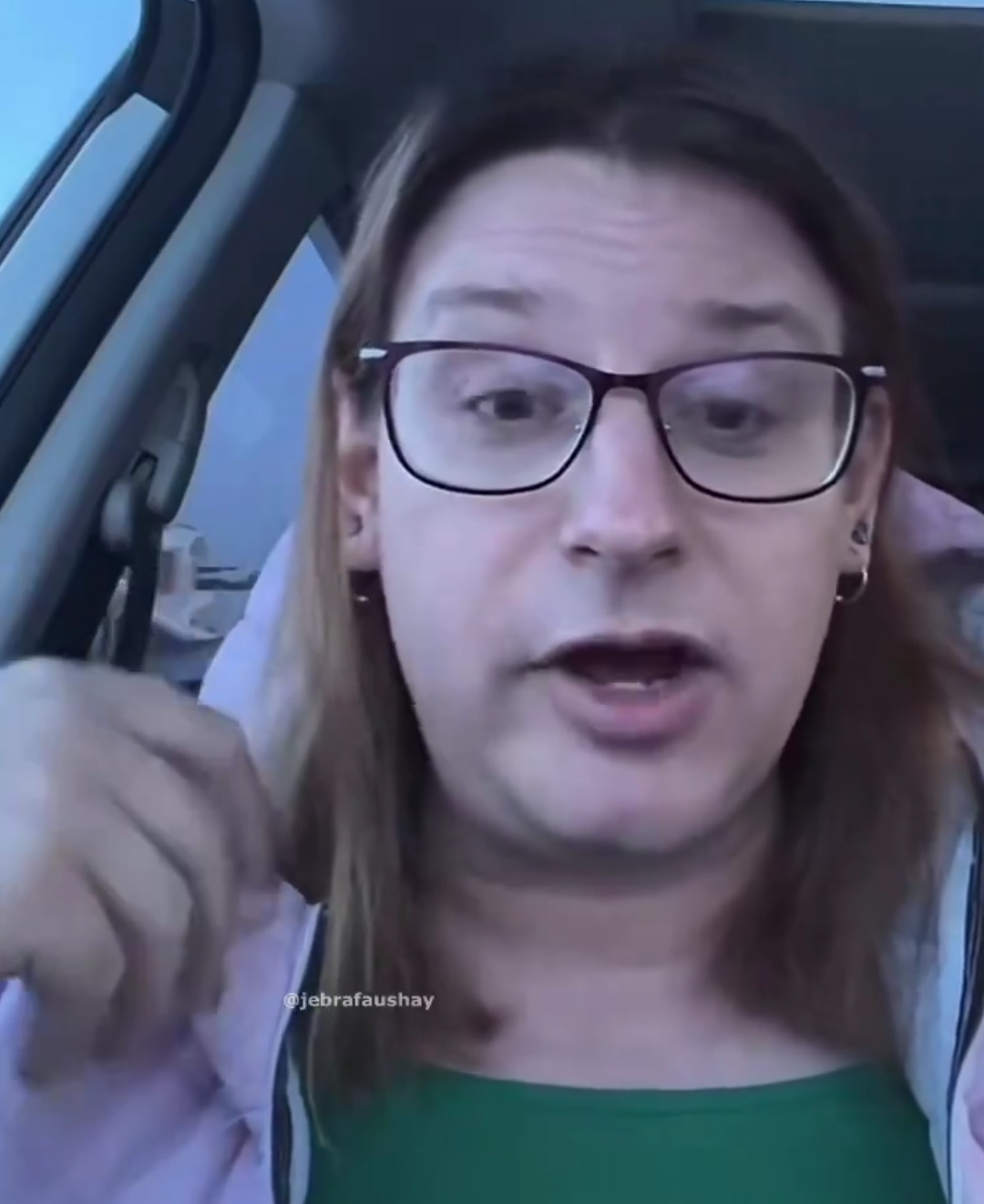 Plantilla de meme Soccer Mom Karen maleman woman