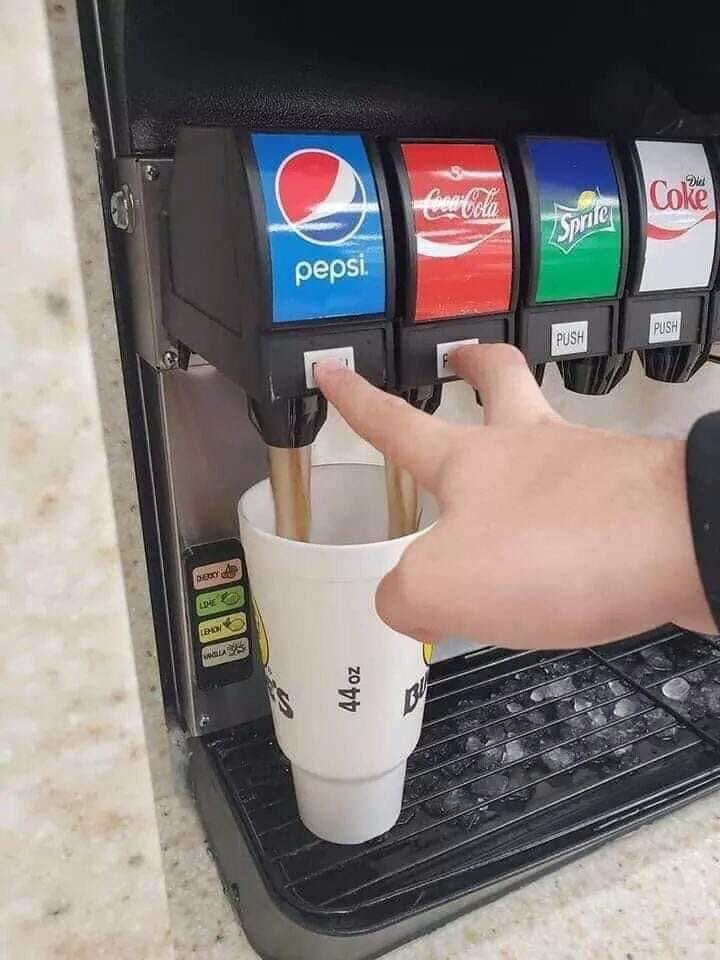 Plantilla de meme Soda Machine