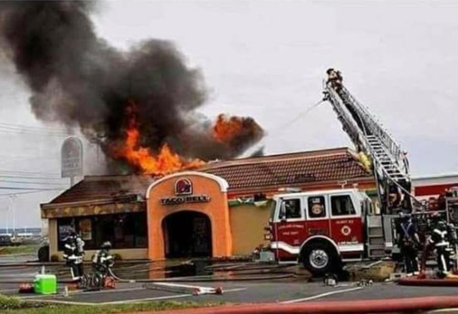 Plantilla de meme taco Bell Fire