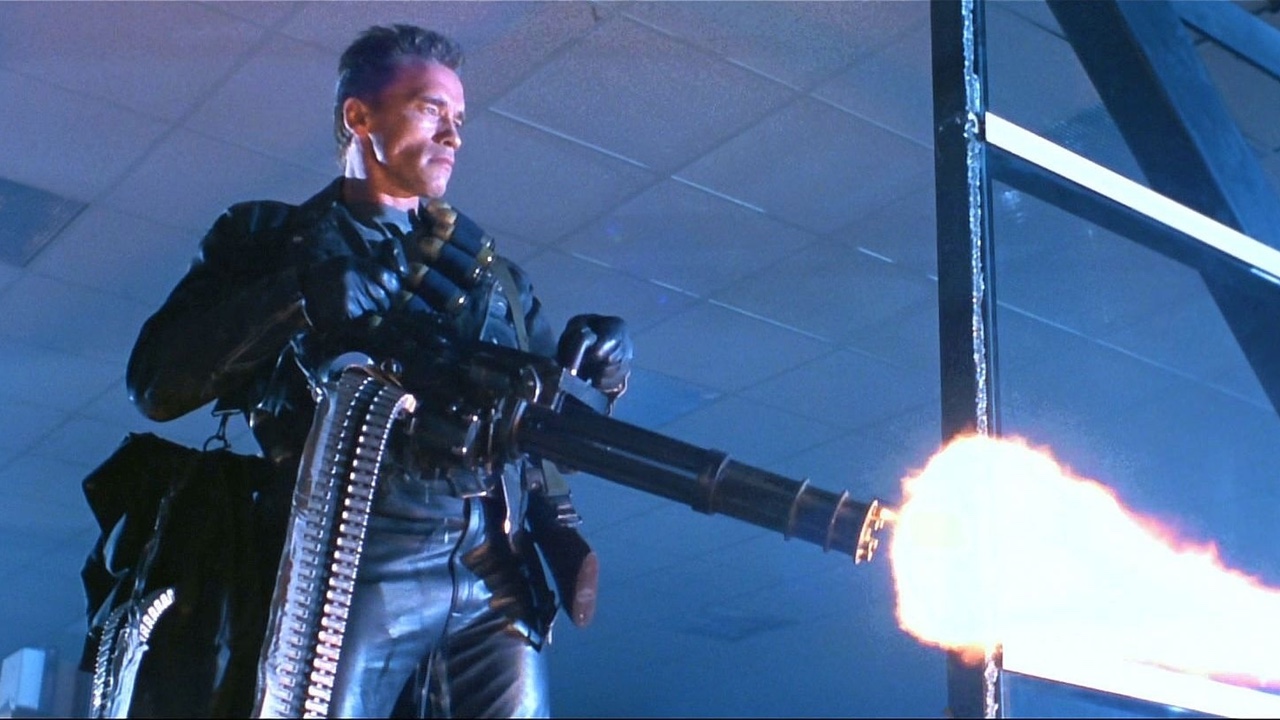 Plantilla de meme Terminator Minigun Arnold Schwarzenegger