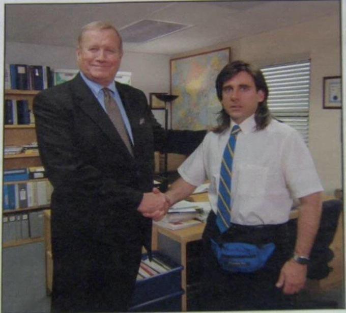 Plantilla de meme the office handshake