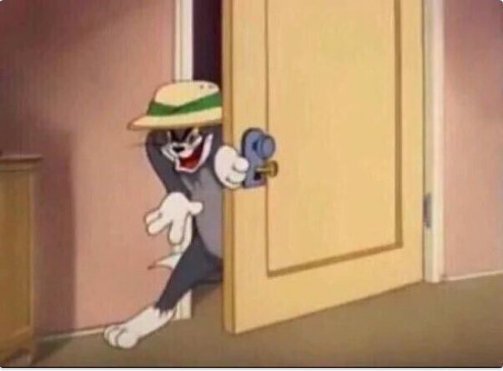 Template meme TOM SNEAKING IN A ROOM