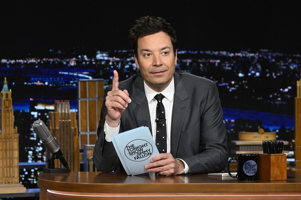 Template meme Tonight Show host Jimmy Fallon apologises to staff after toxic w