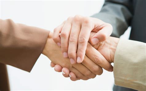 Plantilla de meme Triple handshake