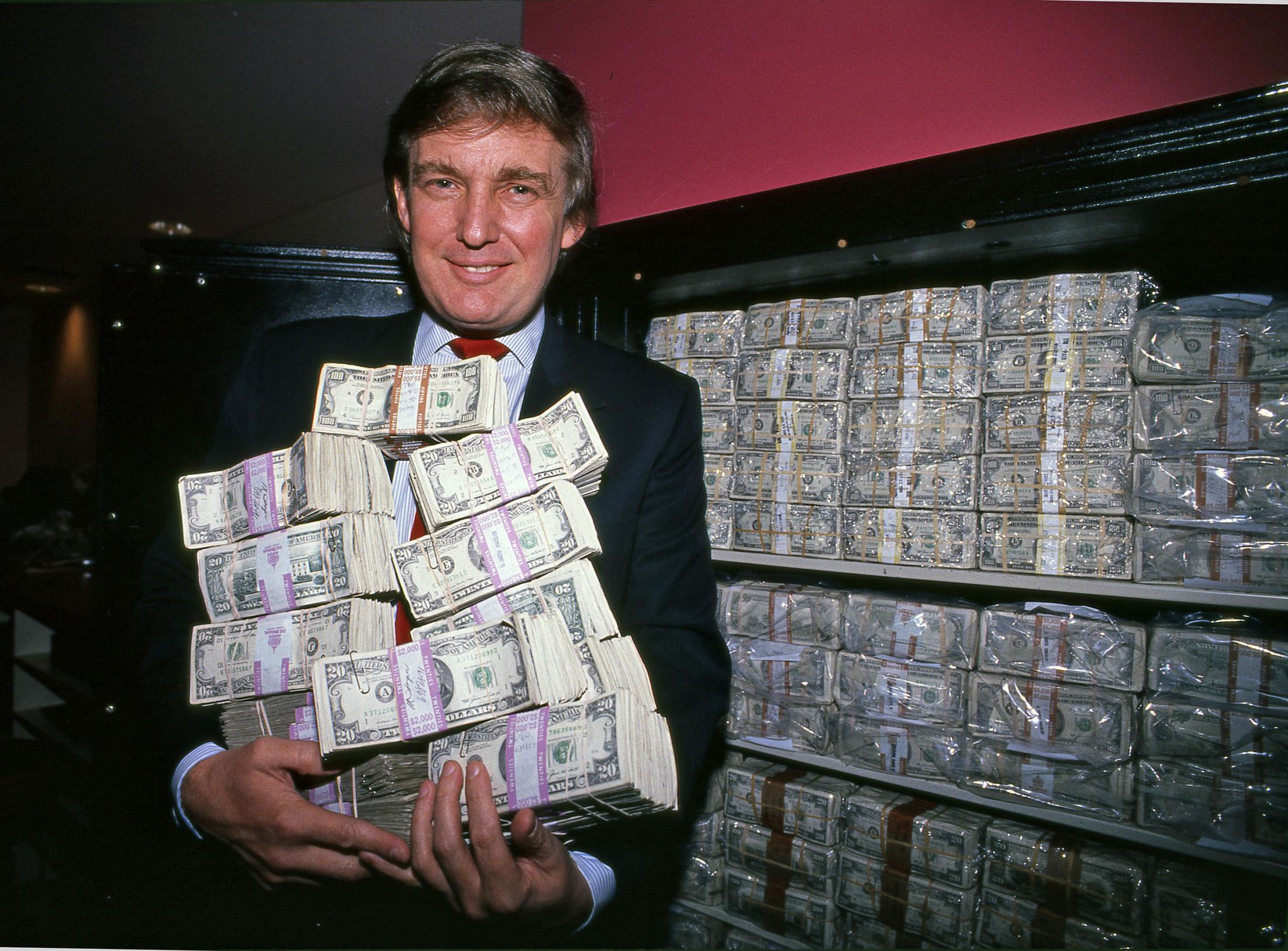 Template meme Trump cash billions