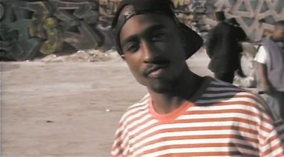 Plantilla de meme Tupac Cares