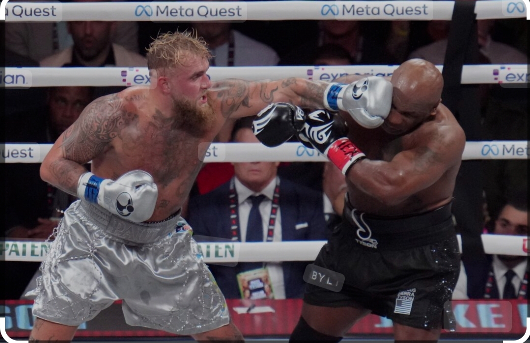 Plantilla de meme Tyson - Paul fight
