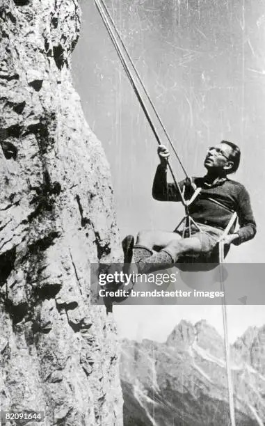 Template meme Viktor Frankl rock climbing 1948