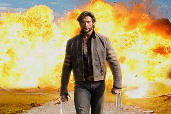 Plantilla de meme Wolverine walks away
